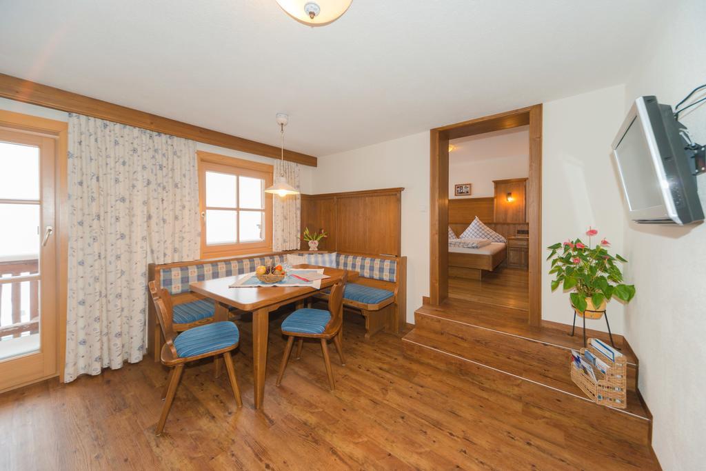 Appartement Gloesalm à Ramsau am Dachstein Chambre photo